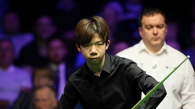 向所有观众 向所有观众