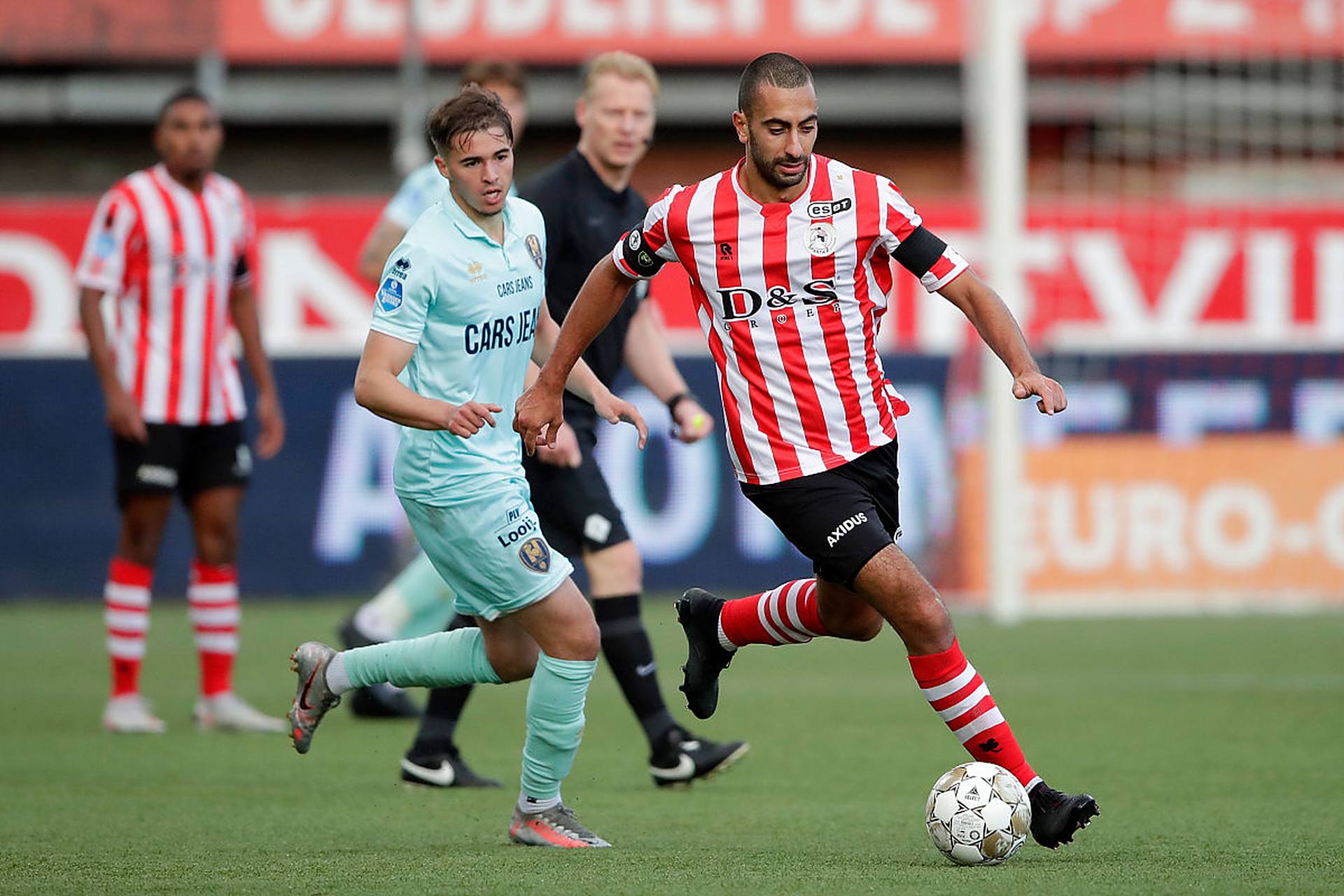 拉对此表示 拉对此表示